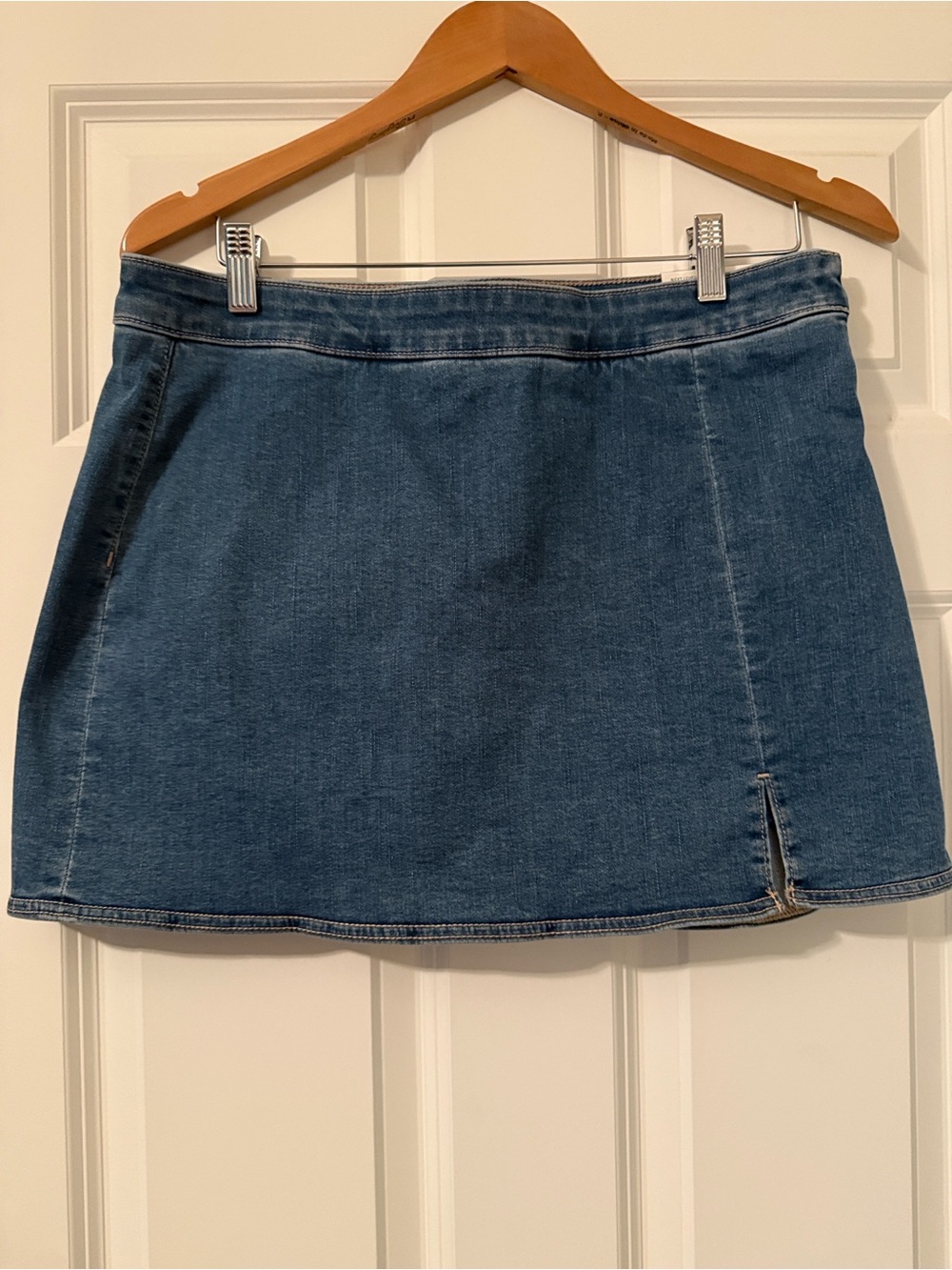 American Eagle Outfitters Blue Denim Mini Skort with Small Front Slit